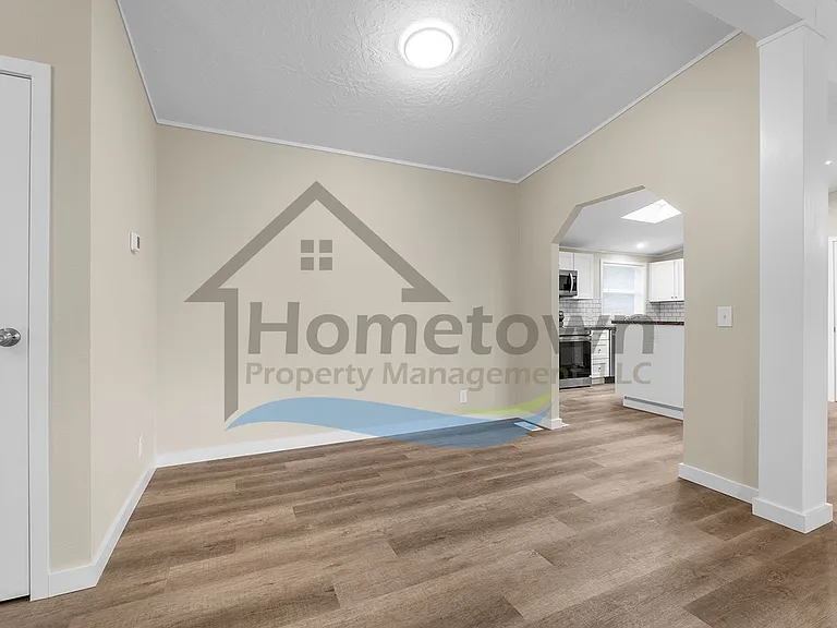 60 Short Dr — Photo 14