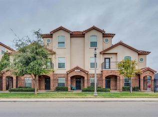 2102 Main St #4, Lubbock, TX 79401