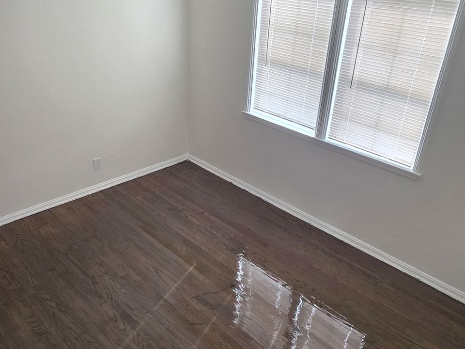 2nd image of 8128 Beechwood Ave #A