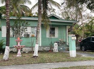 1096 NW 106th St #2, Miami, FL 33150