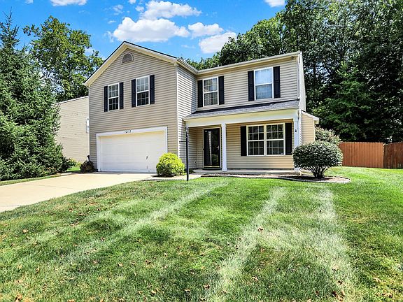 3rd image of 12117 Royalwood Ct