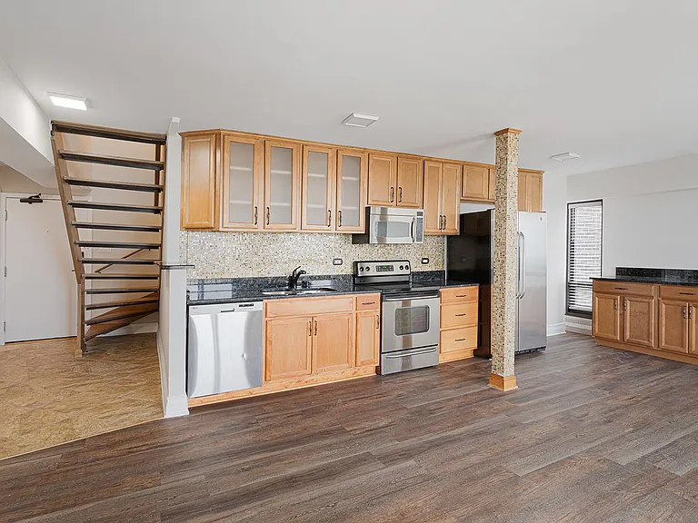 The Duplex Tower — Photo 117