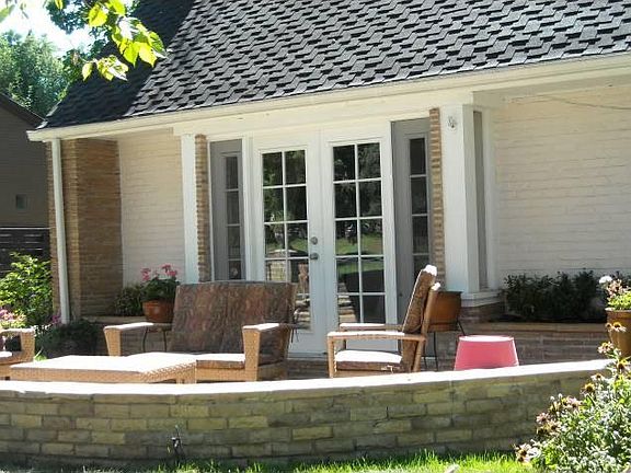 Front patio facing park
