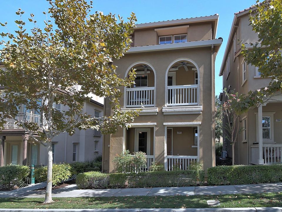 1st image of 292 Azevedo Cir