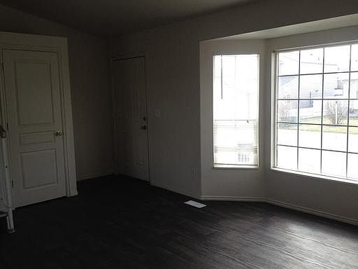 2nd image of 5166 W Crownpointe Dr