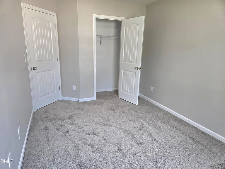 72 E Grove Point Dr — Photo 12