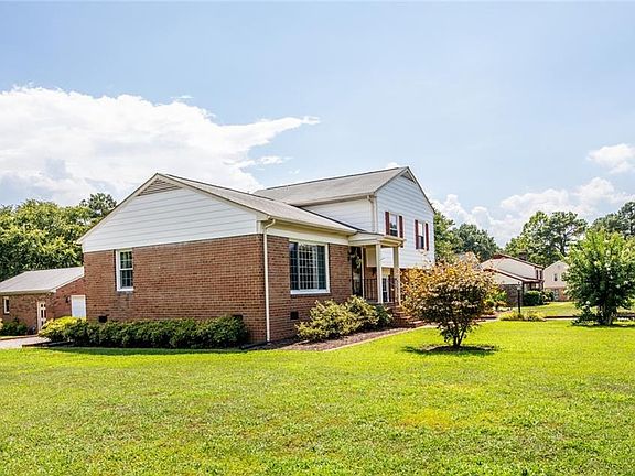 3rd image of 7913 Tamarind Pl