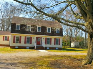 978 Richmond Beach Rd, Tappahannock, VA 22560