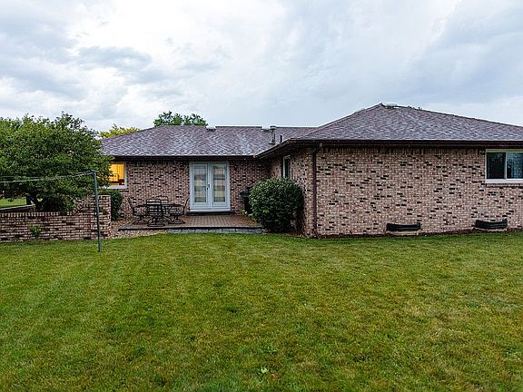 4th image of 1422 Taylor Dr