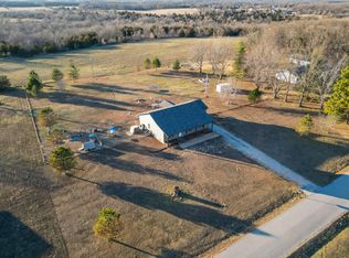 22135 Oriole Lane, Lebanon, MO 65536