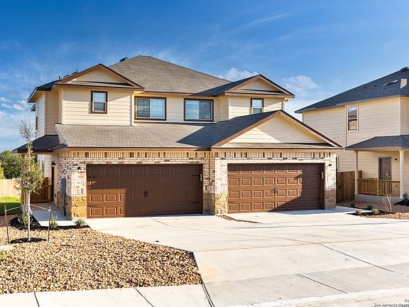 2nd image of 466-468 Emma Dr