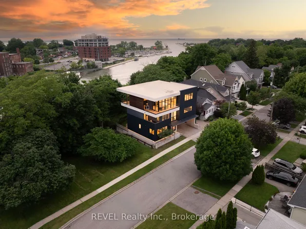 5 Michigan Ave, Saint Catharines, ON L2N 4G7
