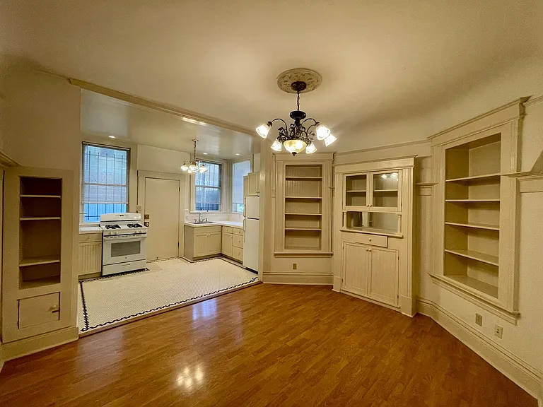 2411-2423 Post St #1021R — Photo 1