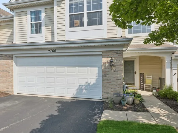 2766 Borkshire Ln, Aurora, IL 60502