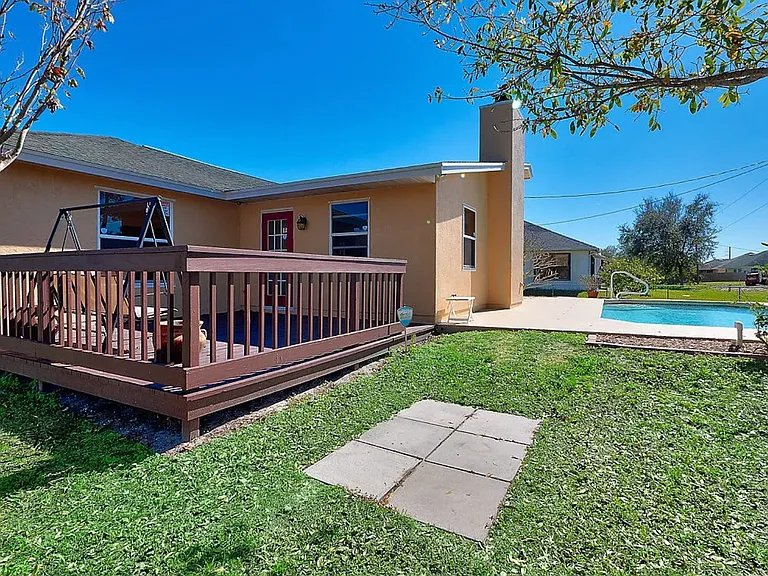2326 SW Cooper Ln — Photo 11