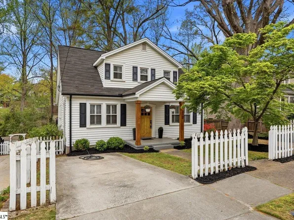 212 Briarcliff Dr, Greenville, SC 29607