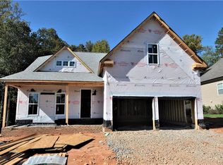 279 Meadowfield Run, Clemmons, NC 27012