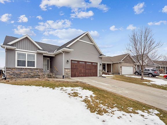 2nd image of 1506 Hummingbird Cir