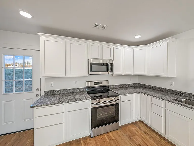 1214 Nedra Dr #A — Photo 3
