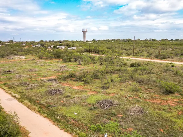 1801 Roberts St, Sweetwater, TX 79556