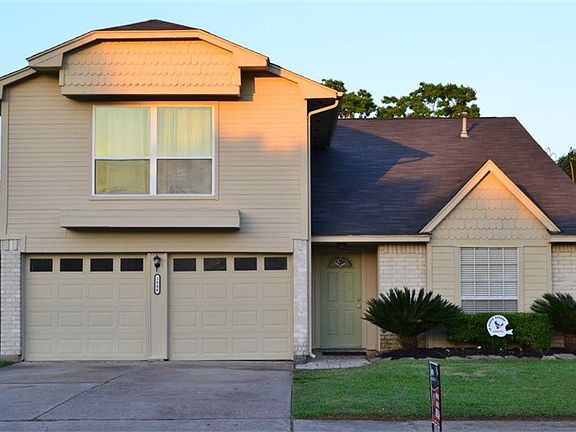 Welcome Home! Quiet horseshoe street.