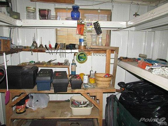 5th image of 11210 Bluebird Dr