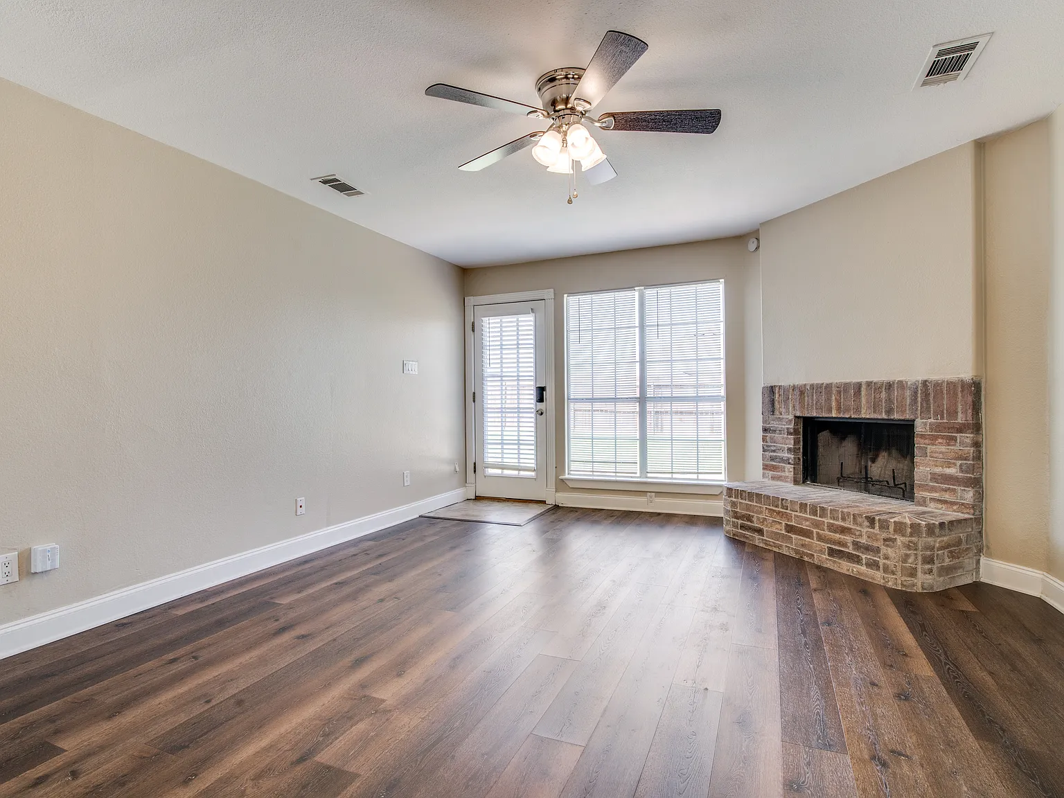 Royse City, TX - House - $2,295.00 July 2024 — Photo 3