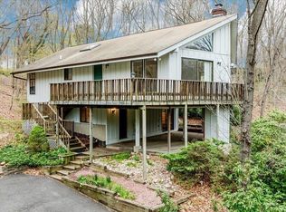 88 Crystal Brook Hollow Rd, Port Jefferson, NY 11777