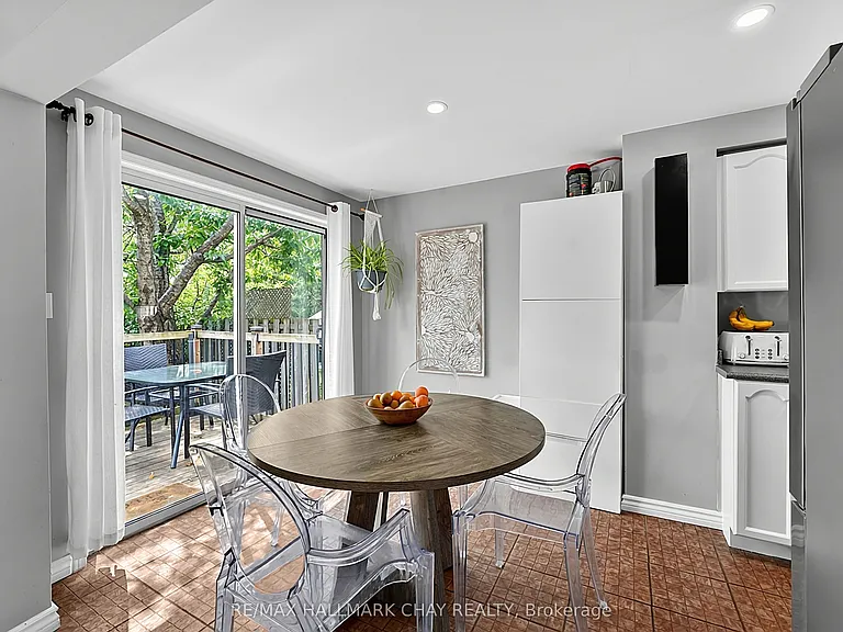 109 Wessenger Dr — Photo 10