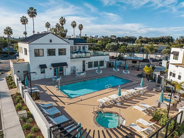 Cortona Point Apartments — Photo 13