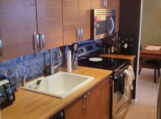 3930 N Pine Grove Ave APT 2515, Chicago, IL 60613