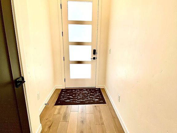 4th image of 1274 E Echelon Ridge Ln