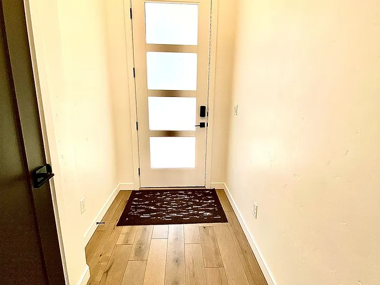 1274 E Echelon Ridge Ln — Photo 4