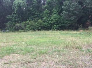 33 Stonewood Rd, Saint Helena Island, SC 29920