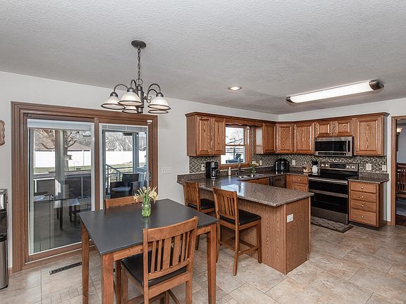 3rd image of 2616 Crystal Creek Dr