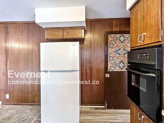 4th image of 7451 Stacy Dr