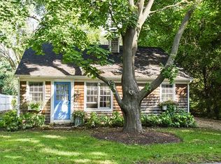 32W218 Glos St, Wayne, IL 60184