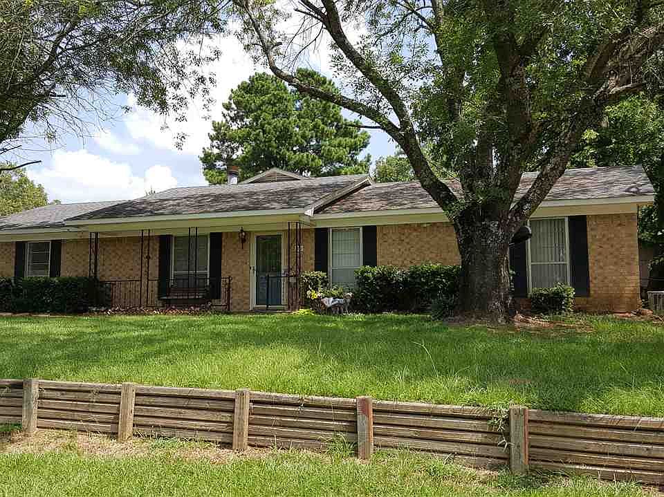 1st image of 301 Dalee Dr