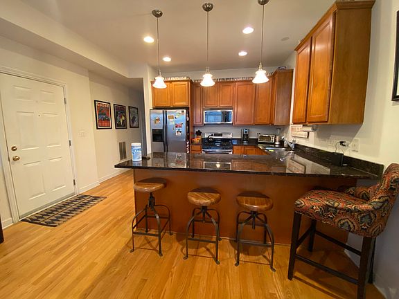 3rd image of 1528 W Ohio St #2