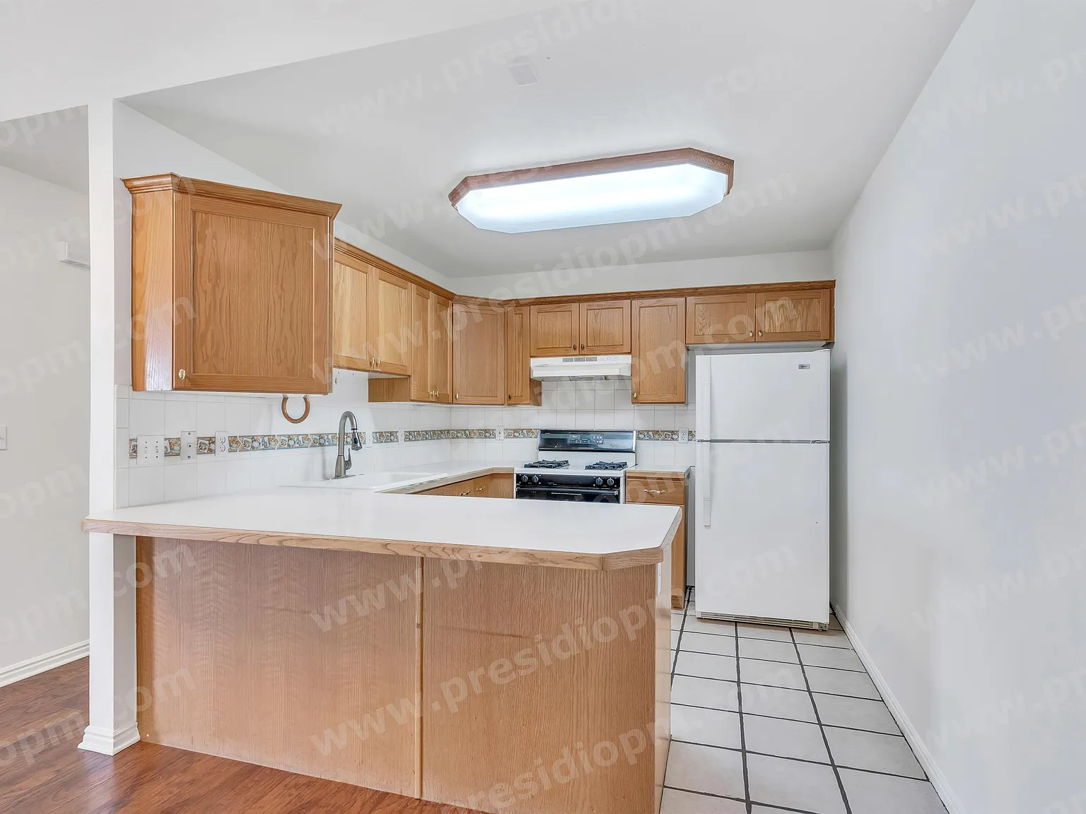 975 South 250 West #F - 1 — Photo 3