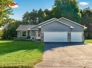 7636 Palomino Ln, Lino Lakes, MN 55014