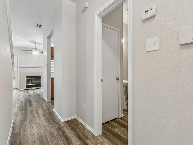 3938 Pickett Pl — Photo 2