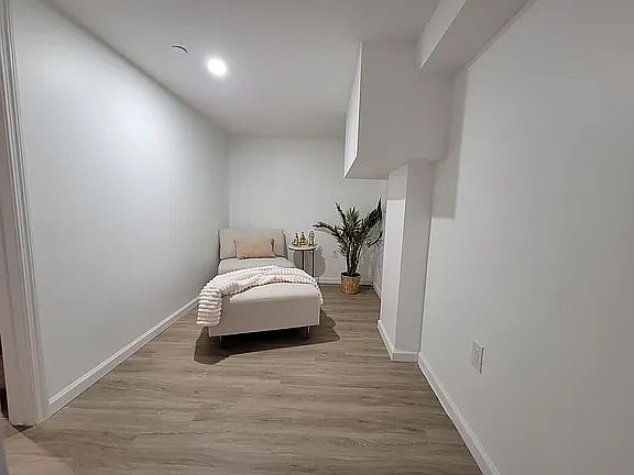 3rd image of 557 Market St #4E