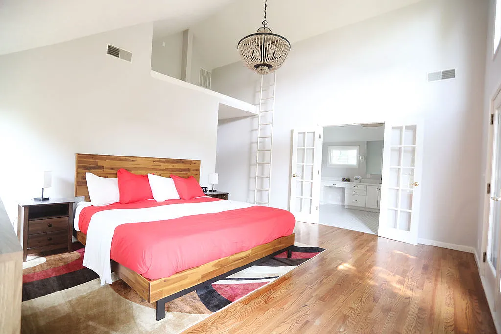 5 bed, $5,500 — Photo 2