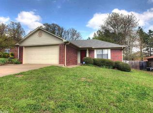 2540 Sapphire Dr, Conway, AR 72032