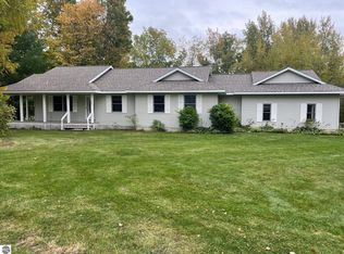 507 1st St, Elk Rapids, MI 49629