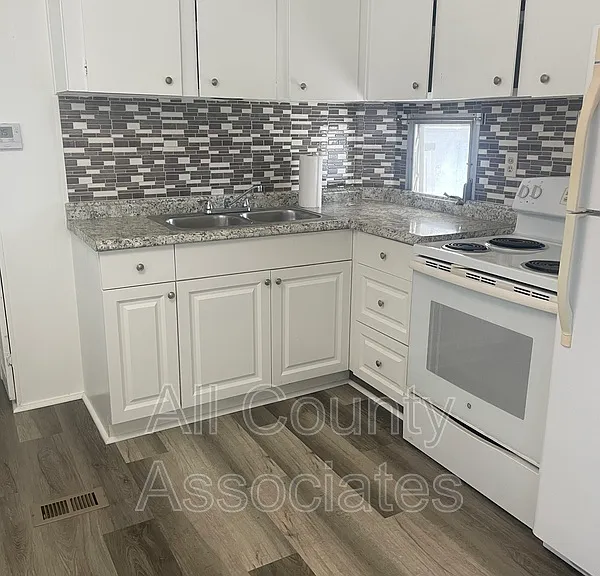 2132 Kepner Dr — Photo 11