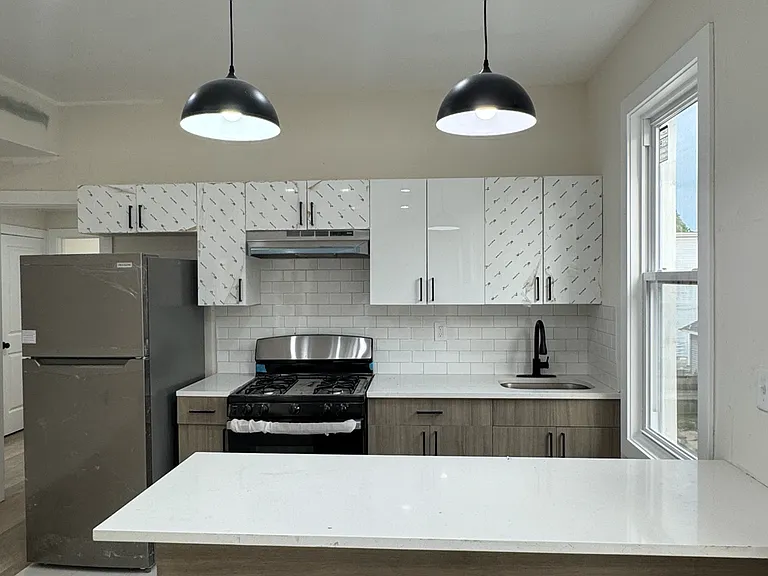 178 Hobson St #1 — Photo 3