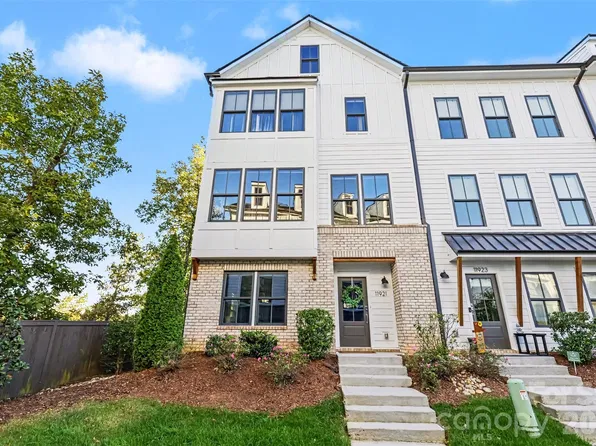 11921 Fiddlers Roof Ln, Charlotte, NC 28277