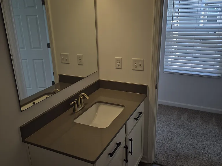 10608 Mangrove Dr — Photo 28